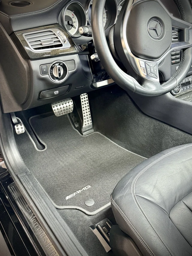 Gereinigter Innenraum des Mercedes-Benz CLS