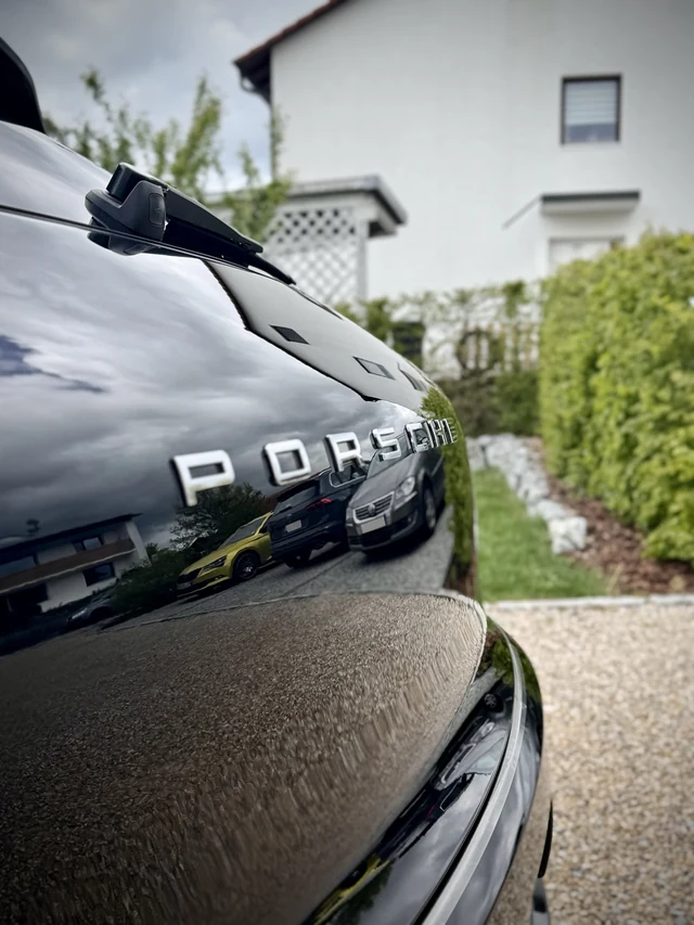 Heckklappe mit Porsche-Schriftzug